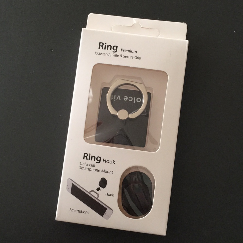 Dolce Vita kickstand/ring hook